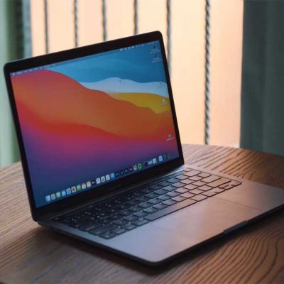 Tipis, Ringan, dan Bertenaga: 3 Laptop Terbaik untuk Profesional Mobile di 2024